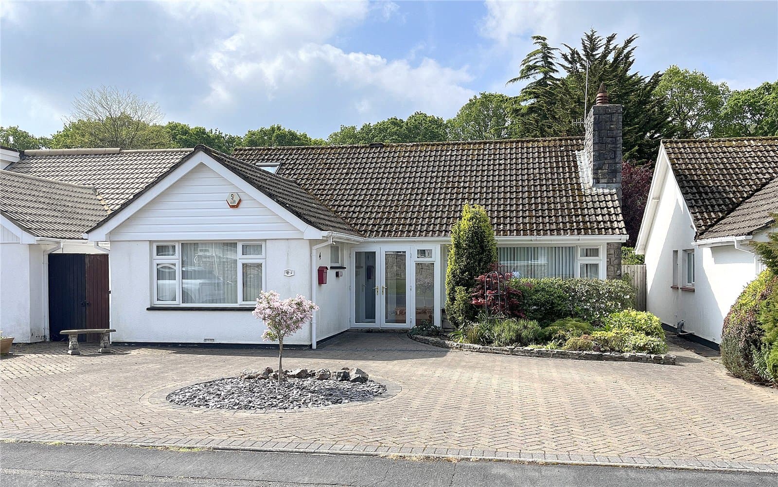 Kilmington Way, Highcliffe, Christchurch, Dorset, BH23 5BL