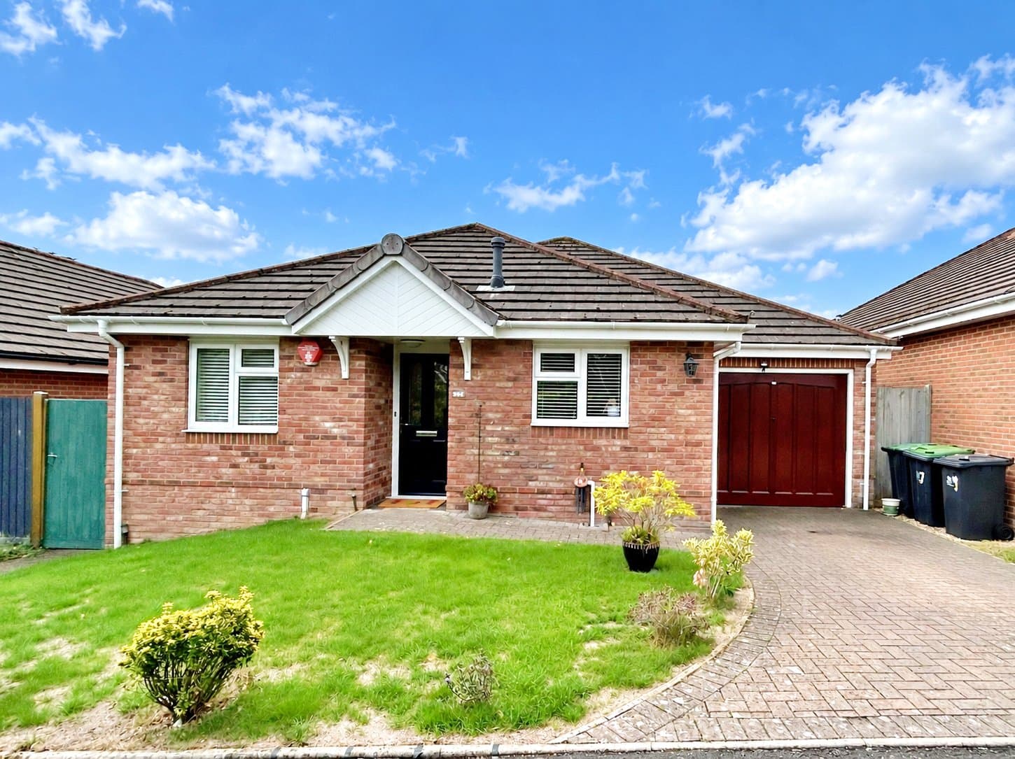 May Gardens, Walkford, Christchurch, Dorset, BH23 5PW
