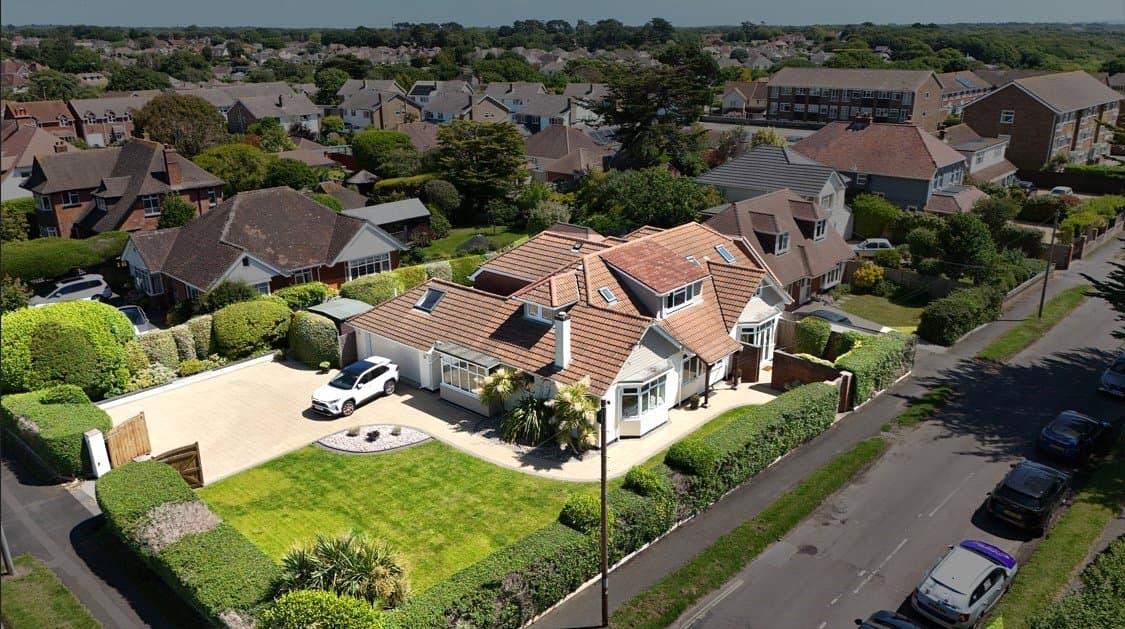 Barton Court Avenue, Barton On Sea, Hampshire, BH25 7EX