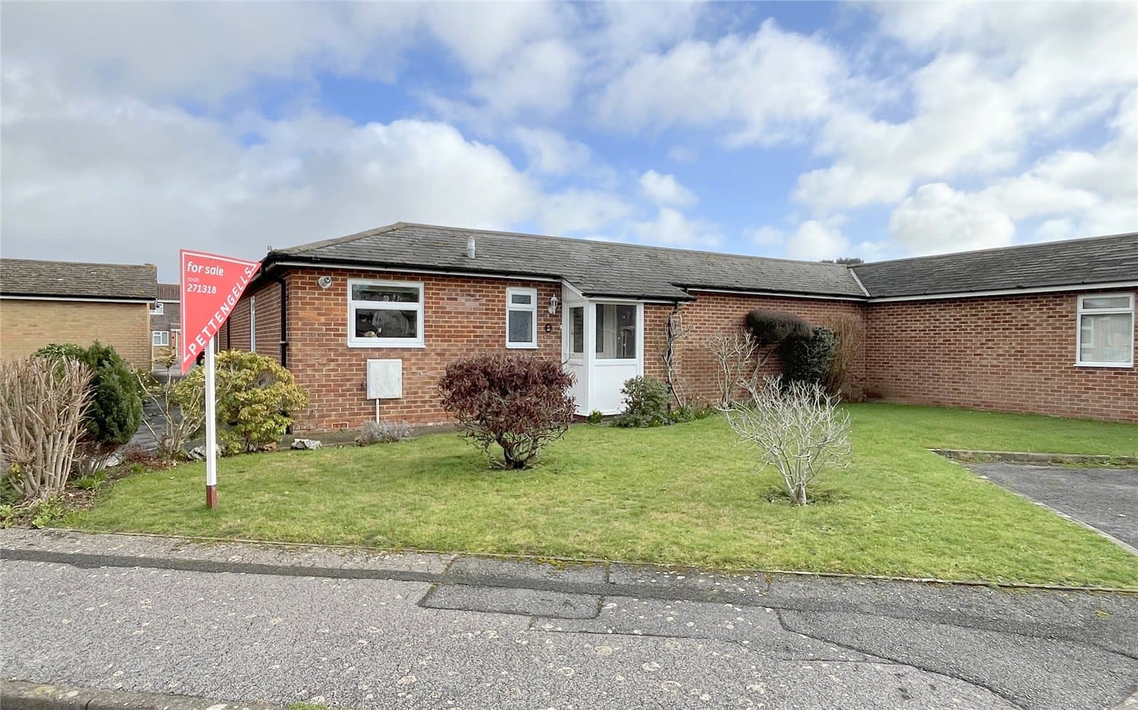 Bluebell Close, Highcliffe, Christchurch, Dorset, BH23 4LW