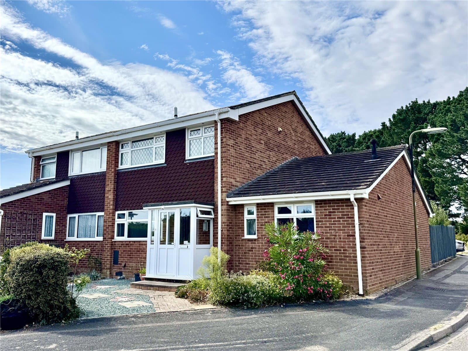 Albert Road, New Milton, Hampshire, BH25 6SP