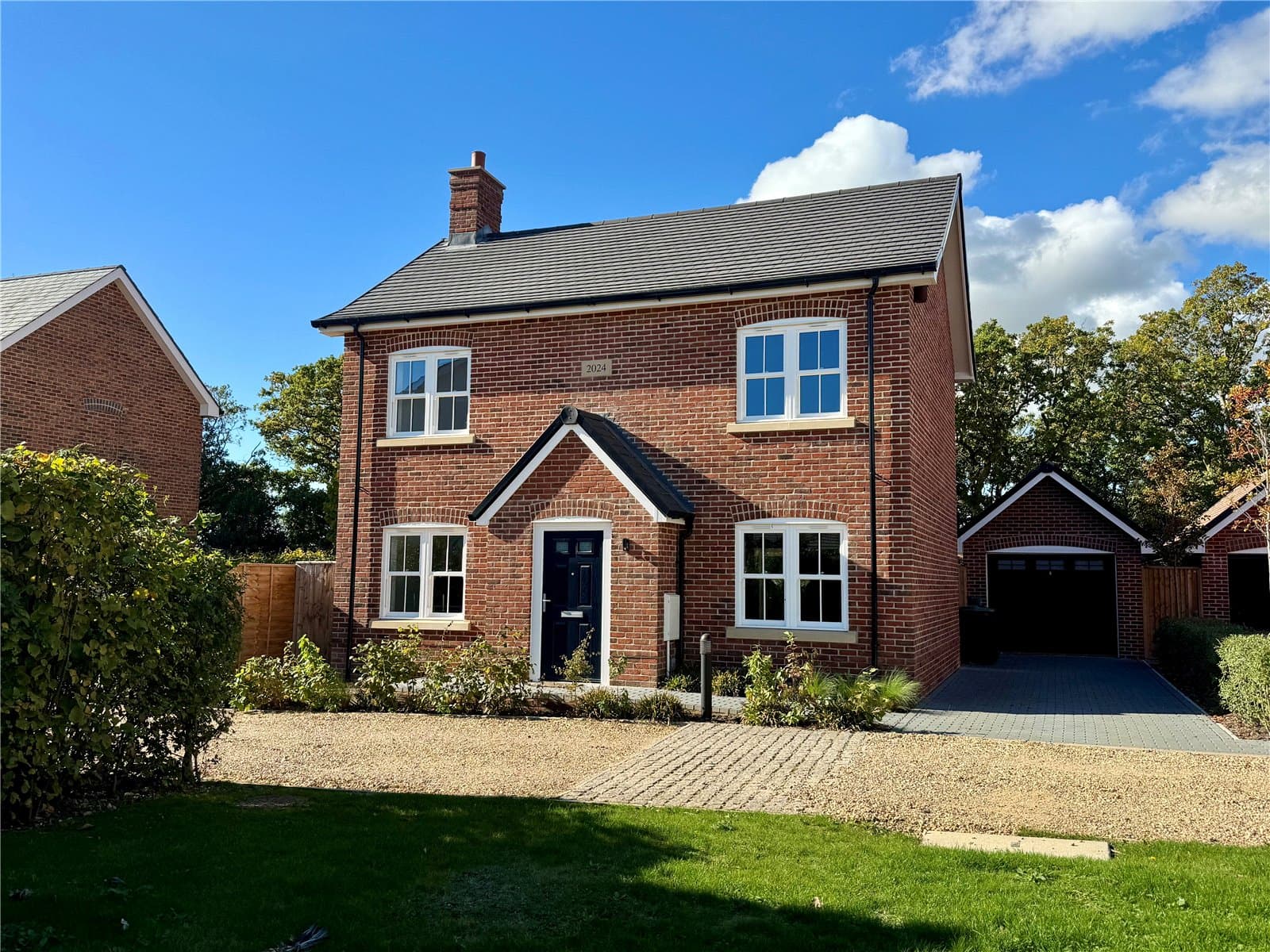 Nursery Grove, Lymington, Hampshire, SO41 8QT