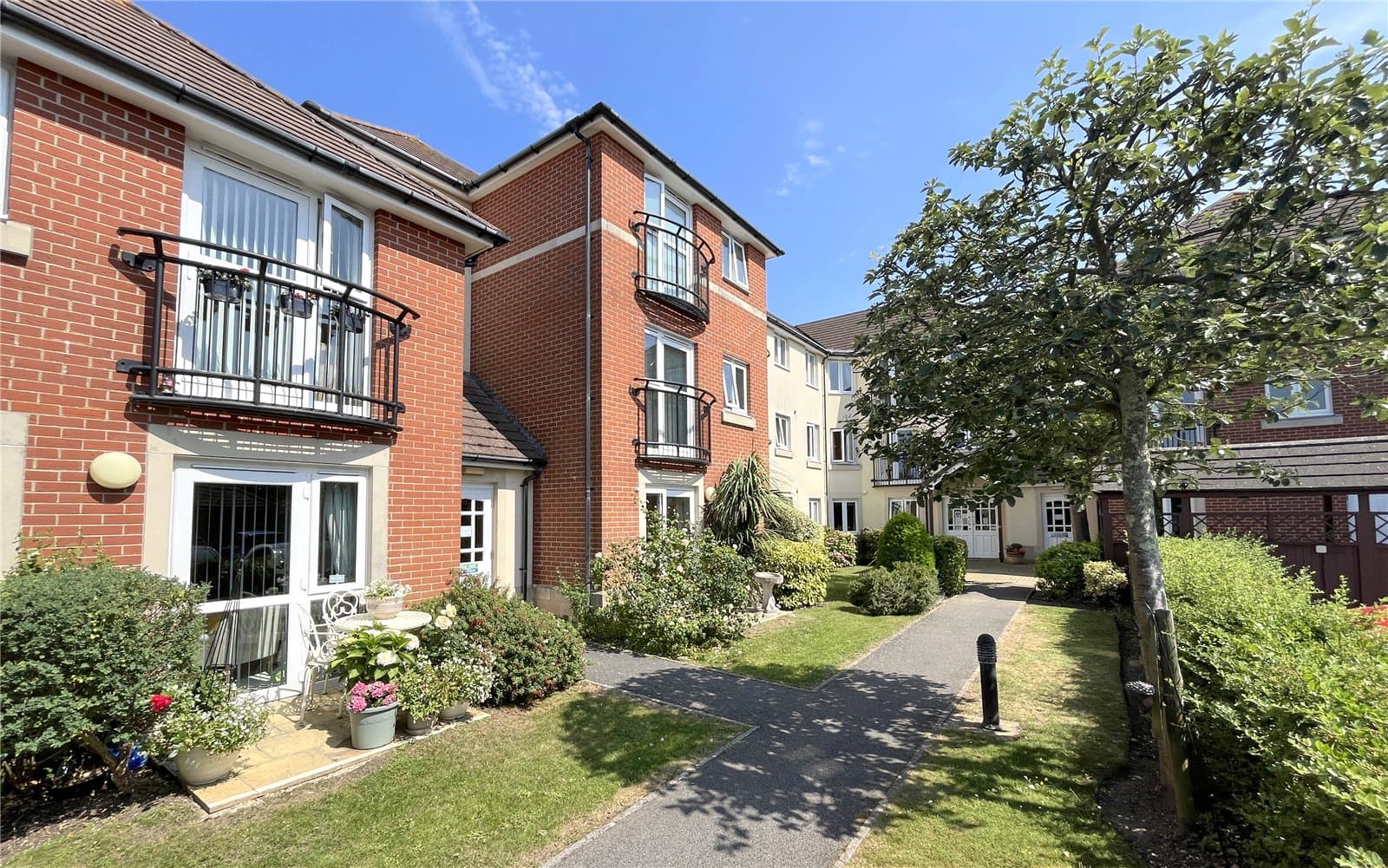 Lymington Road, Highcliffe, Christchurch, Dorset, BH23 5HD