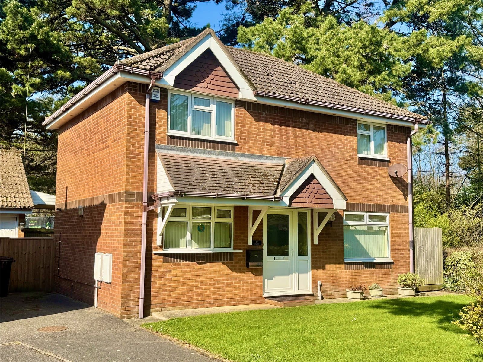 Glen Close, Barton On Sea, Hampshire, BH25 7QD
