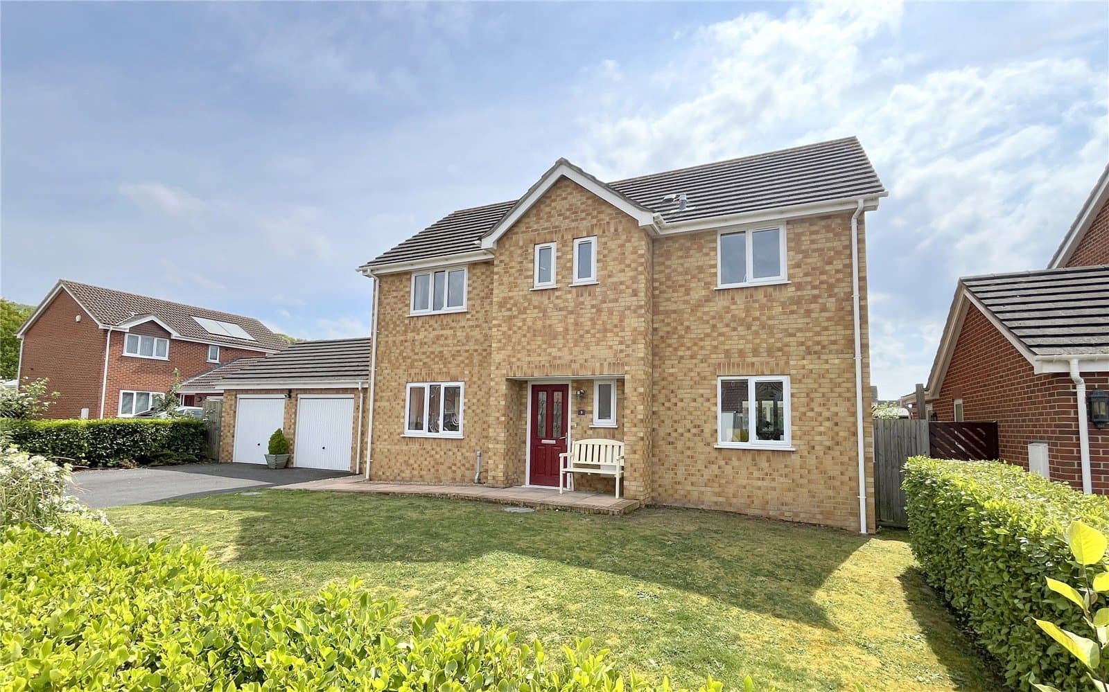 Daisy Close, Highcliffe, Christchurch, Dorset, BH23 4UW