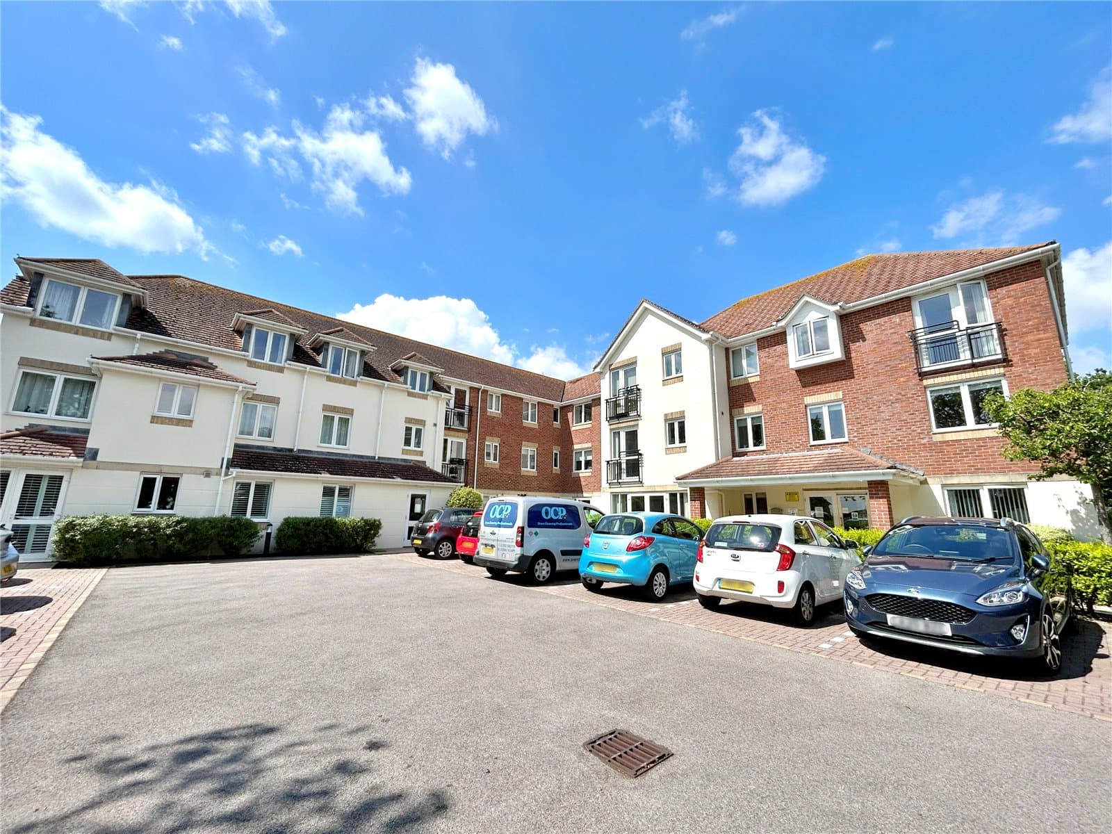 Montagu Road, Highcliffe, Christchurch, Dorset, BH23 5JT
