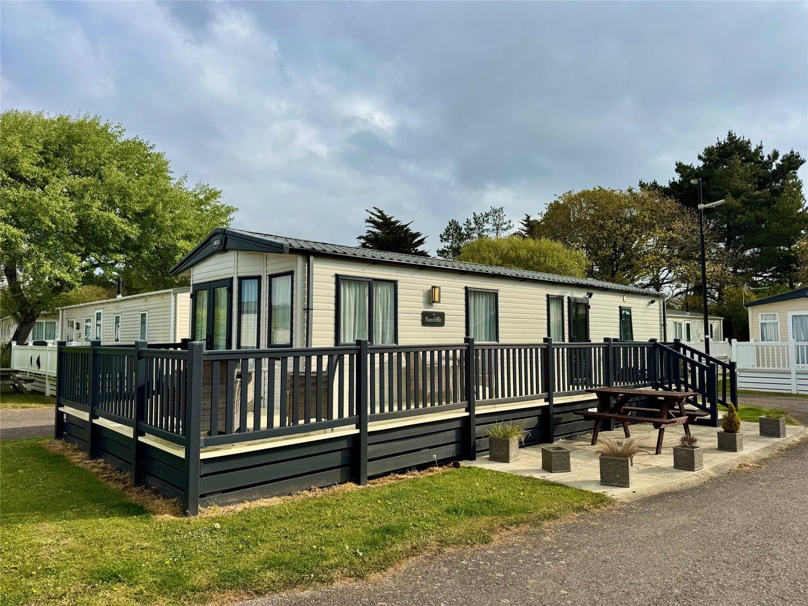 Shorefield Park, Near Milford On Sea, Hampshire, SO41 0LH