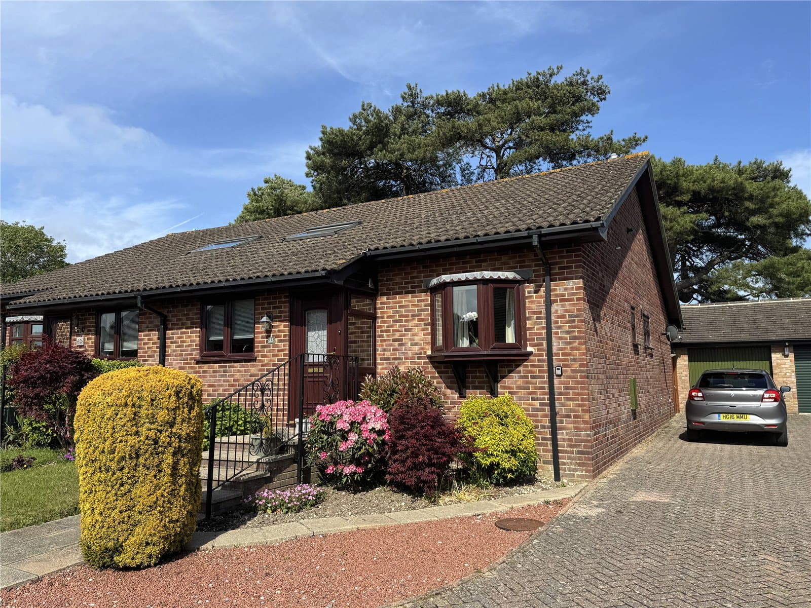 Brecon Close, New Milton, Hampshire, BH25 6UB