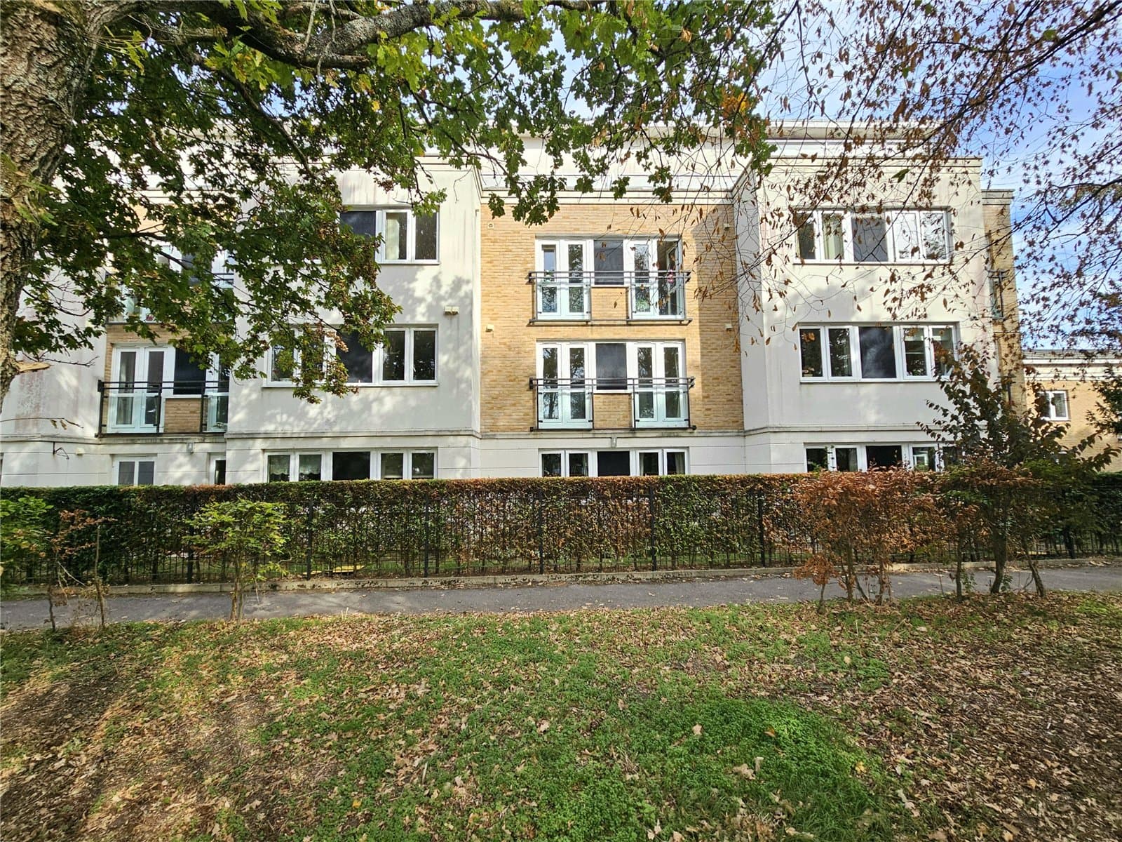 Wortley Road, Highcliffe, Christchurch, Dorset, BH23 5GJ
