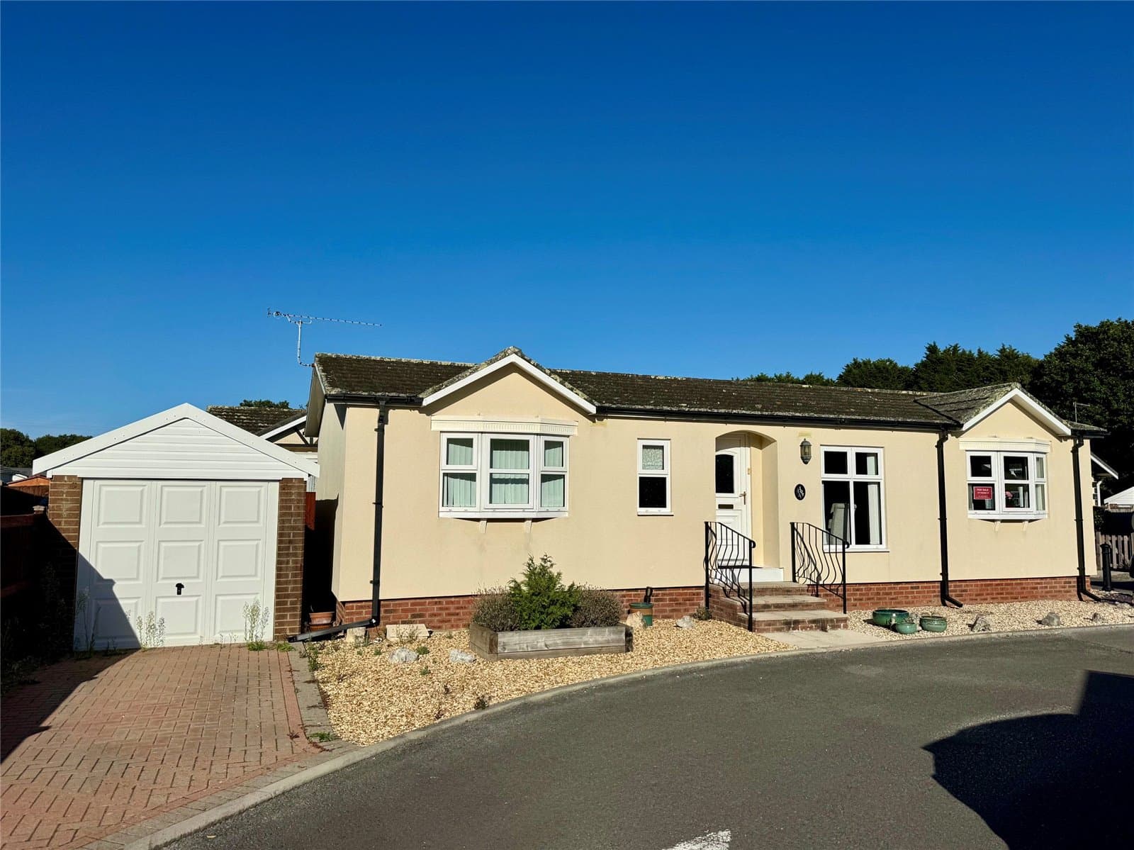 Woodlands Park, Stopples Lane, Hordle, Hampshire, SO41 0JB