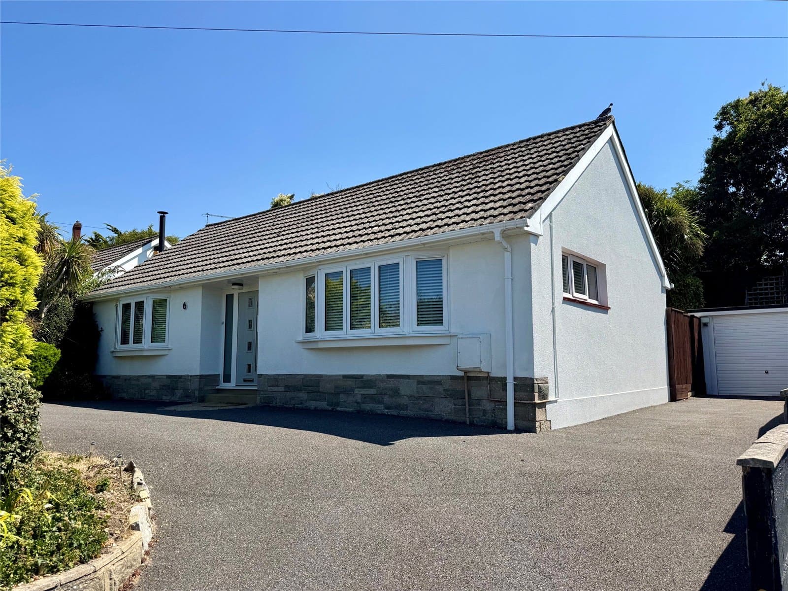 Farm Lane South, Barton on Sea, Hampshire, BH25 7BR