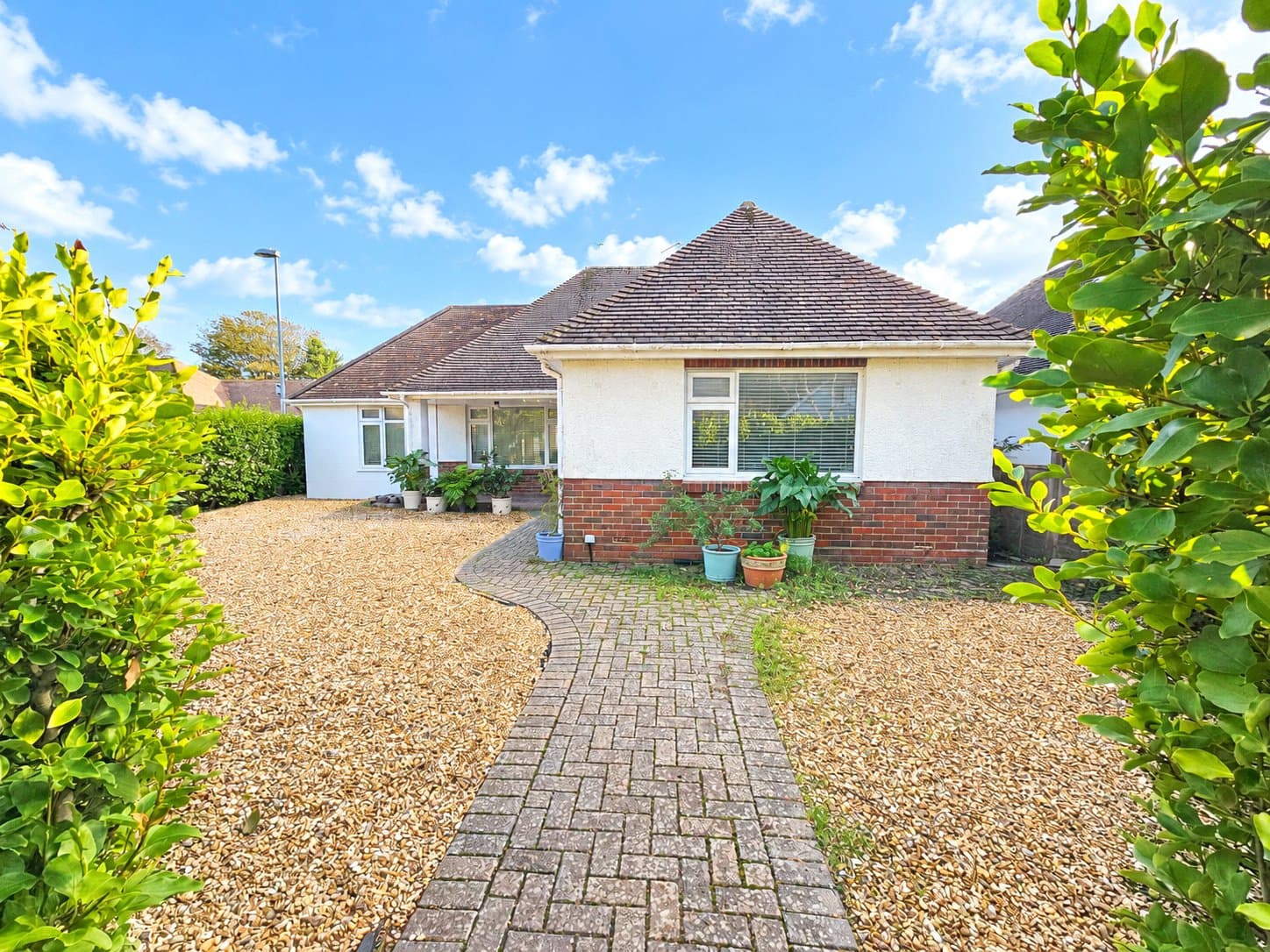 Buce Hayes Close, Highcliffe, Christchurch, Dorset, BH23 5HJ