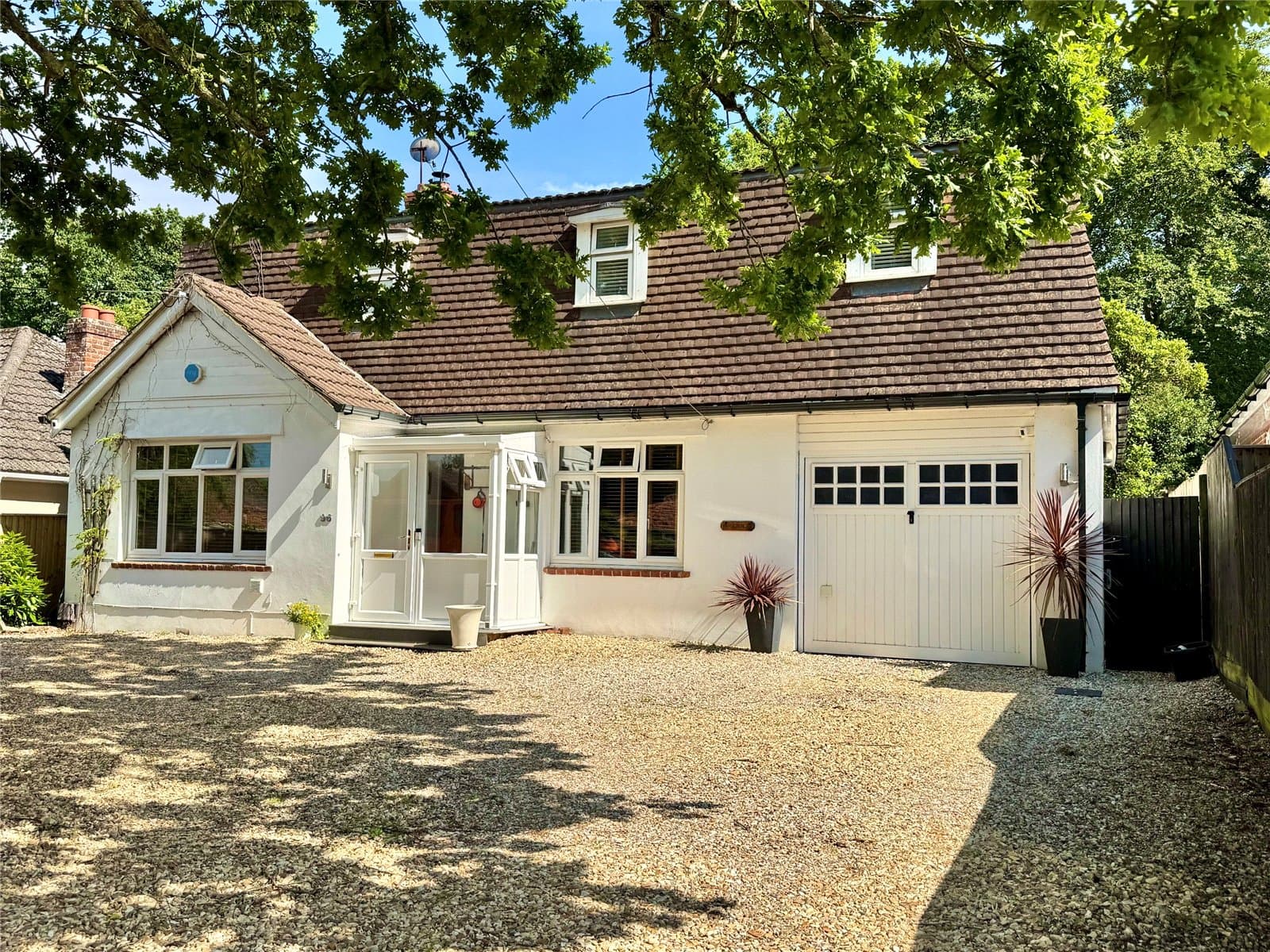 Manor Road, New Milton, Hampshire, BH25 5EJ