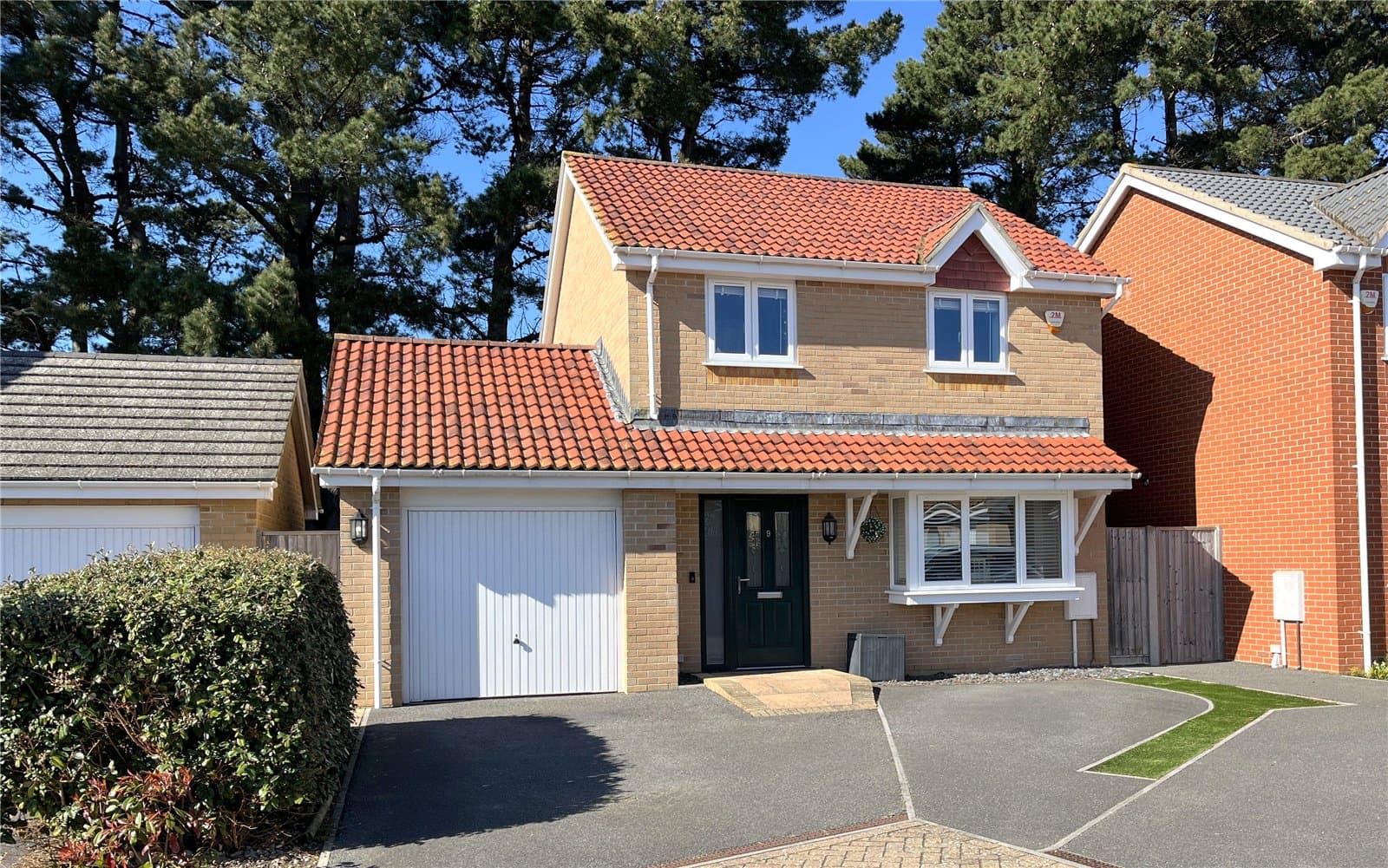 Elderflower Close, Christchurch, Dorset, BH23 4FS