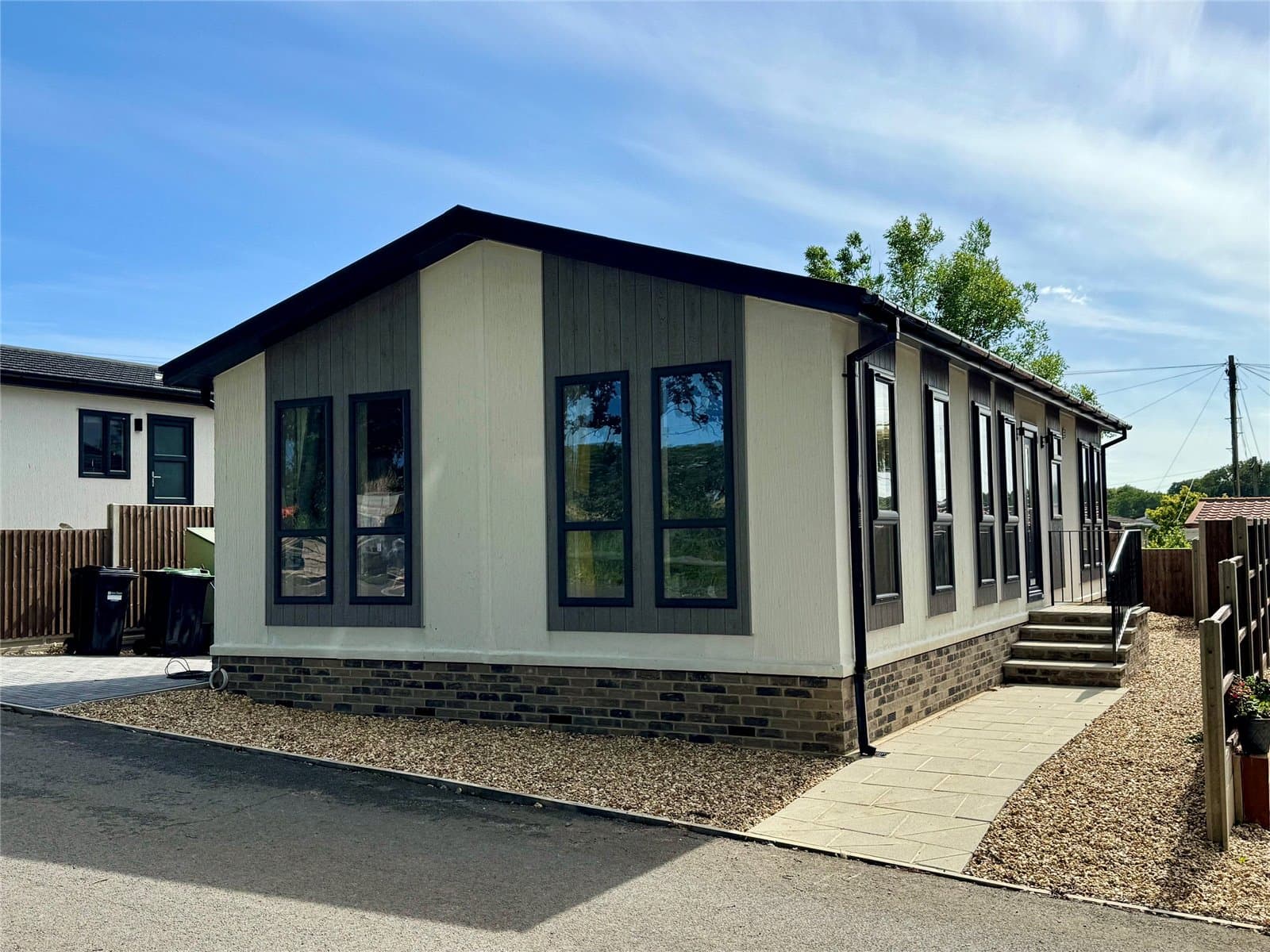 Bashley Cross Road, New Milton, Hampshire, BH25 5TA